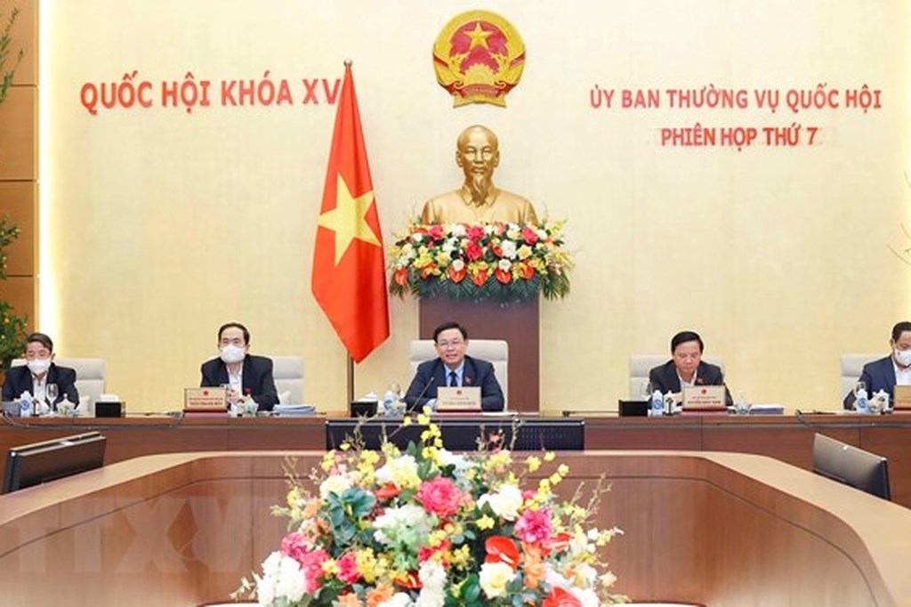 Comité Permanente de la Asamblea Nacional de Vietnam cierra su VII reunión