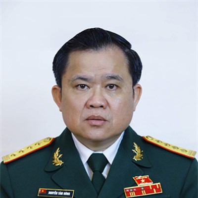 Nguyễn Tâm Hùng