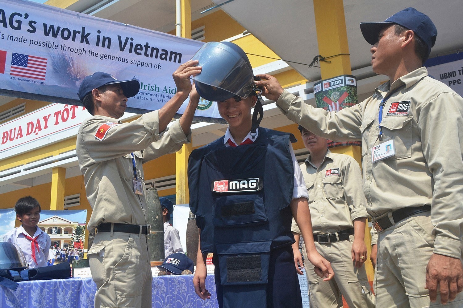 组图：国际提高地雷意识和协助地雷行动日：越南致力于克服地雷炸弹后果 hinh anh 10