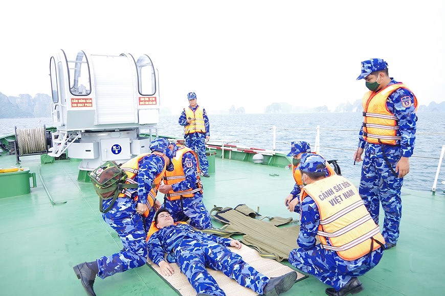 组图：海警第一区举行海上训练 hinh anh 3