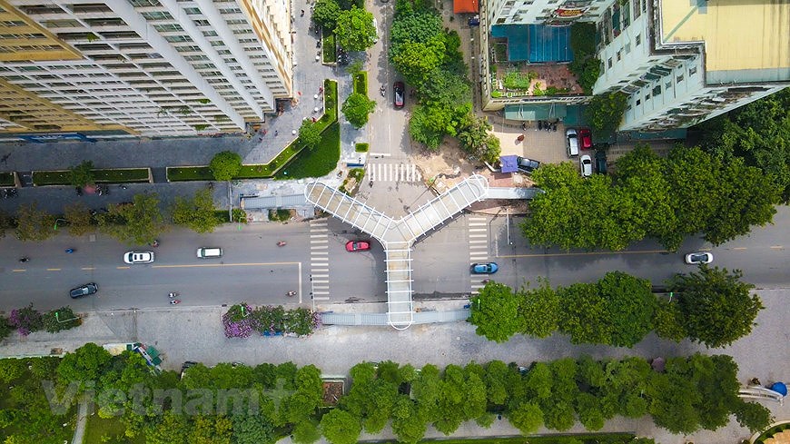 组图：首都河内有史以来最美Y形步行桥 hinh anh 1