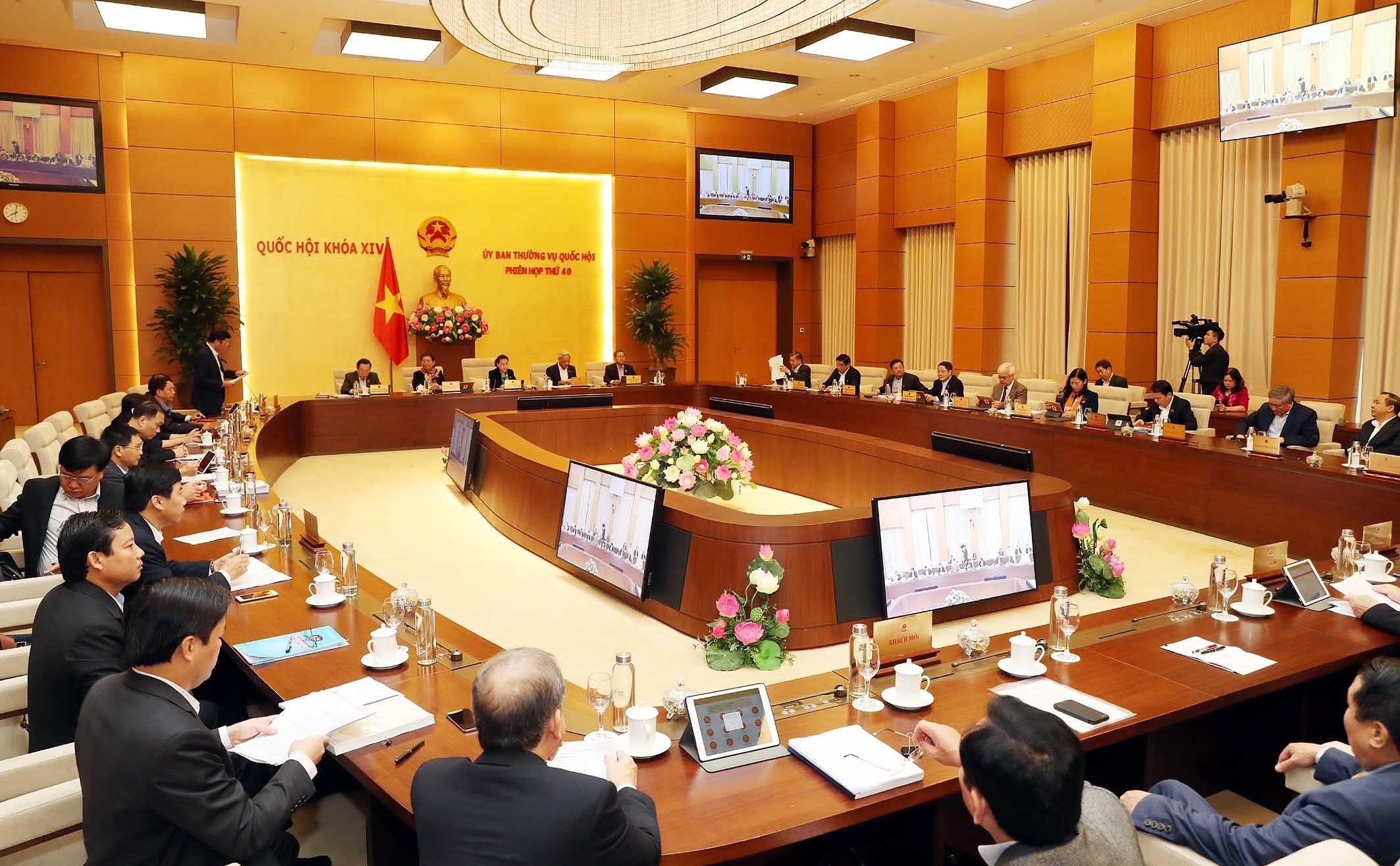 越南国会常务委员会第40次会议正式开幕 hinh anh 2