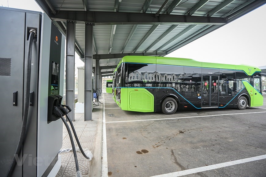 组图：VinBus开发的越南首个智能电动公交车投入运营 hinh anh 3