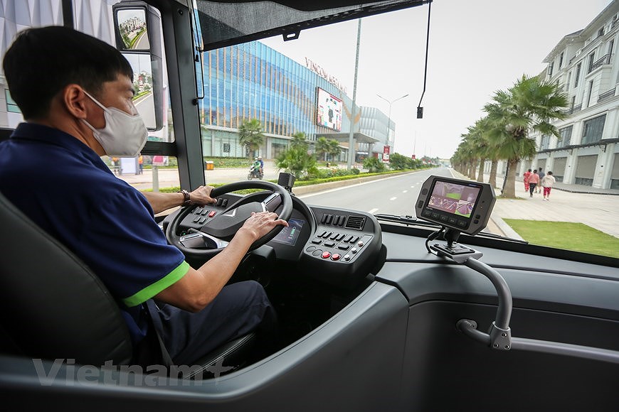 组图：VinBus开发的越南首个智能电动公交车投入运营 hinh anh 6