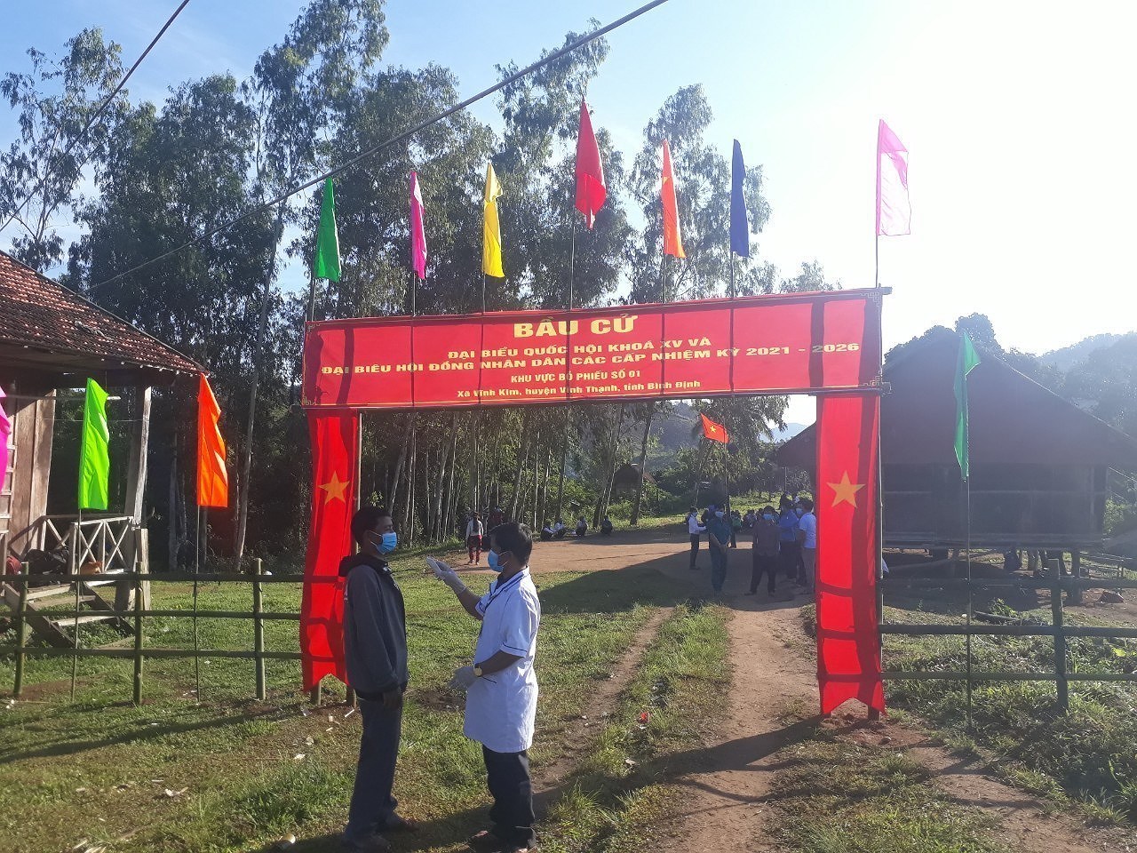 Early elections held in isolated village of Binh Dinh province hinh anh 1