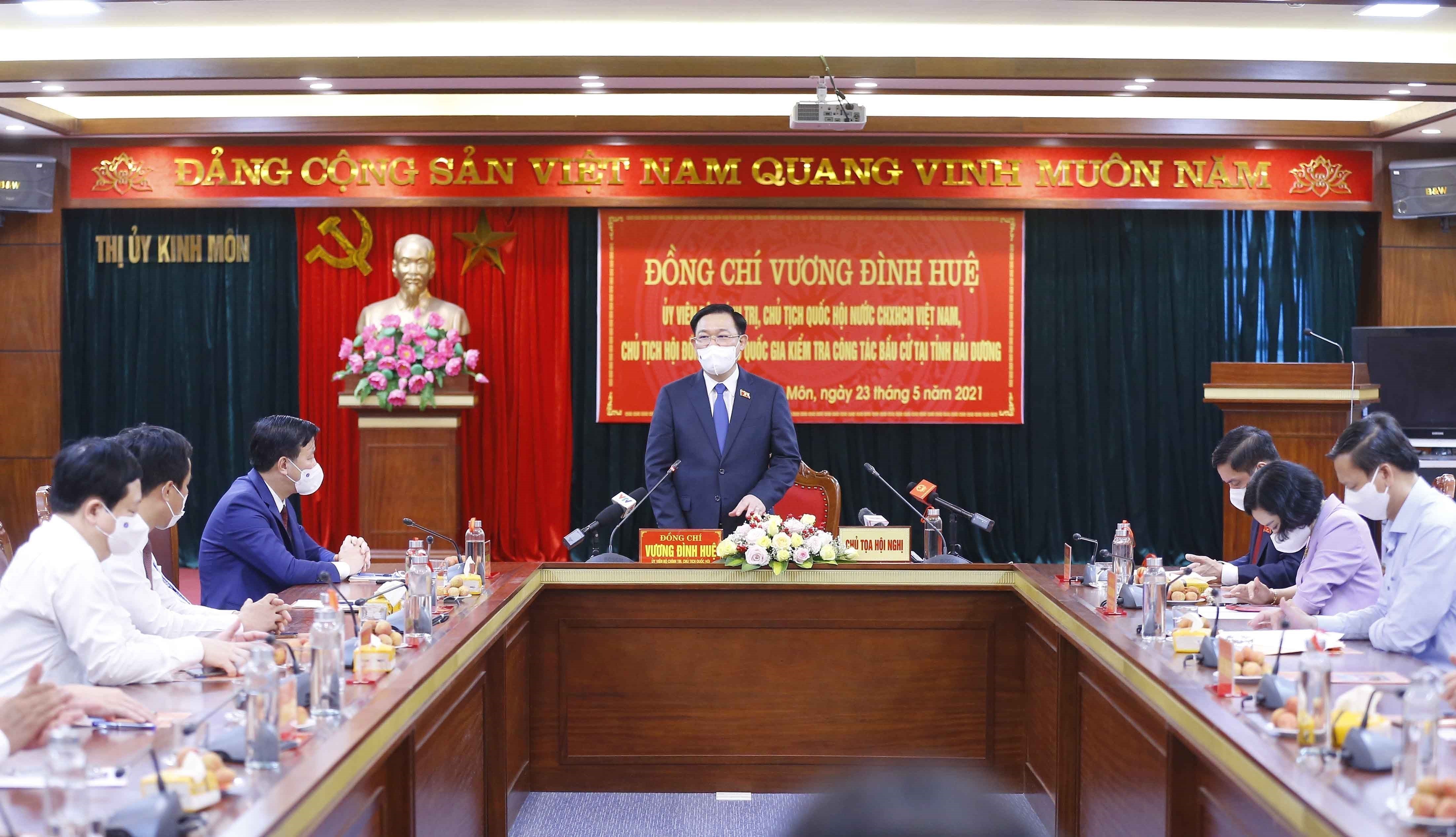 NA leader inspects election works in localities hinh anh 6