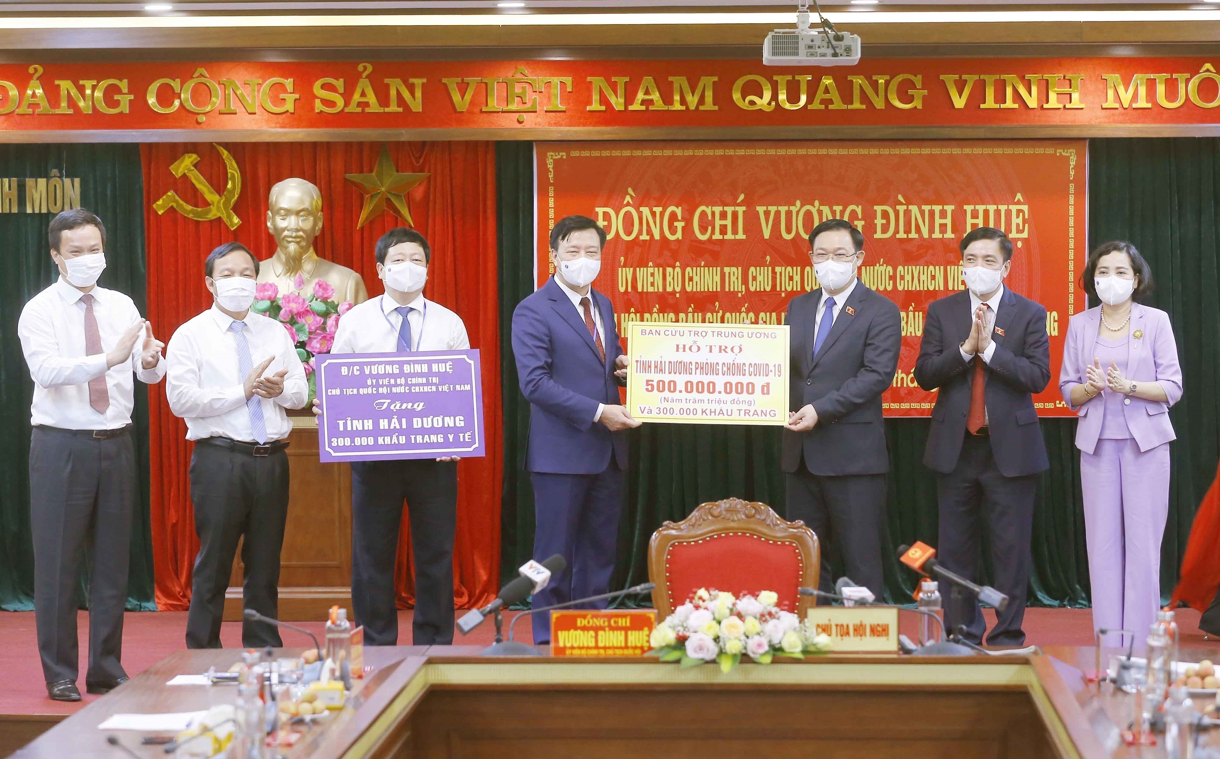 NA leader inspects election works in localities hinh anh 7