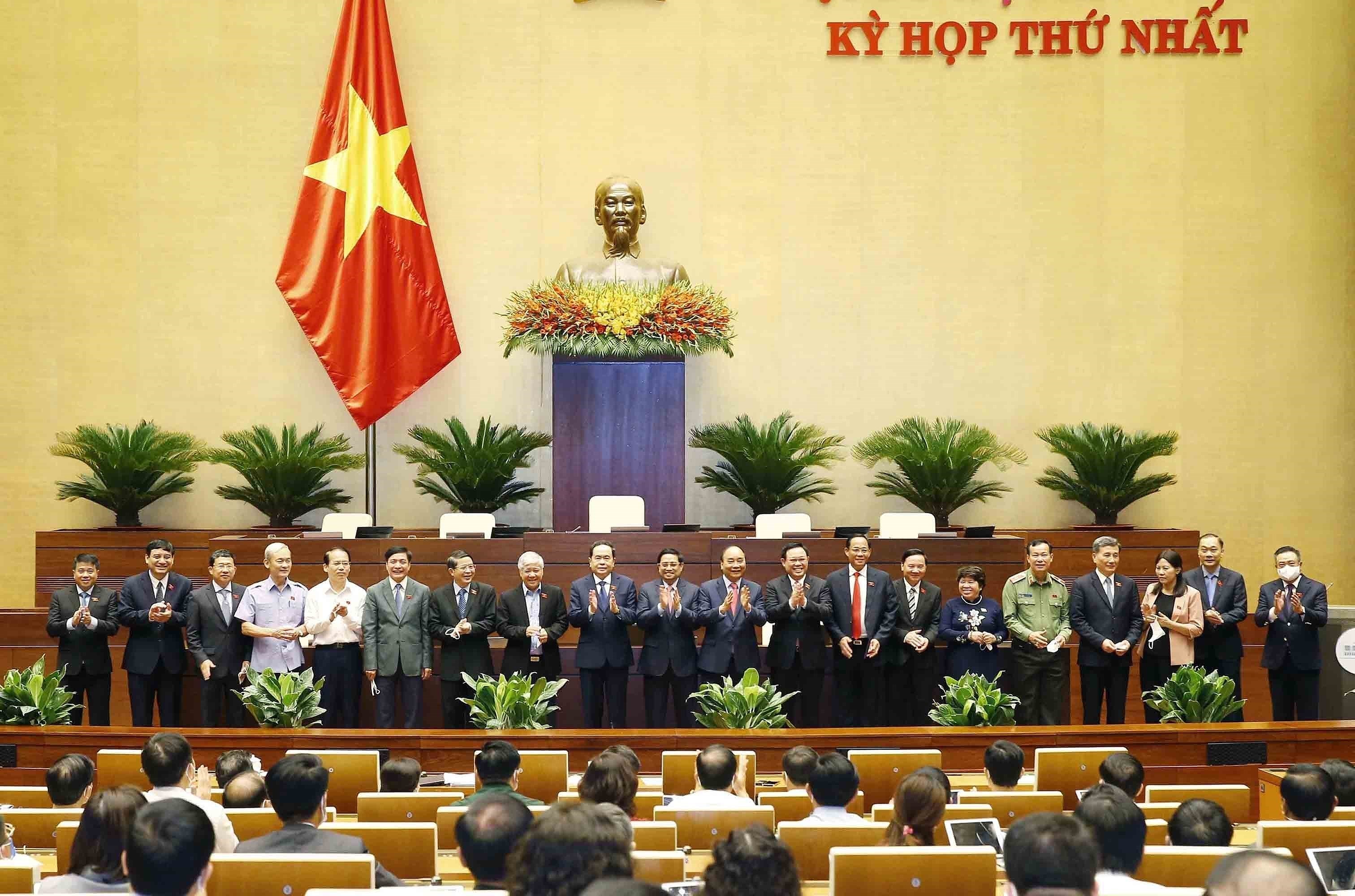 Several important positions in 15th National Assembly elected hinh anh 5