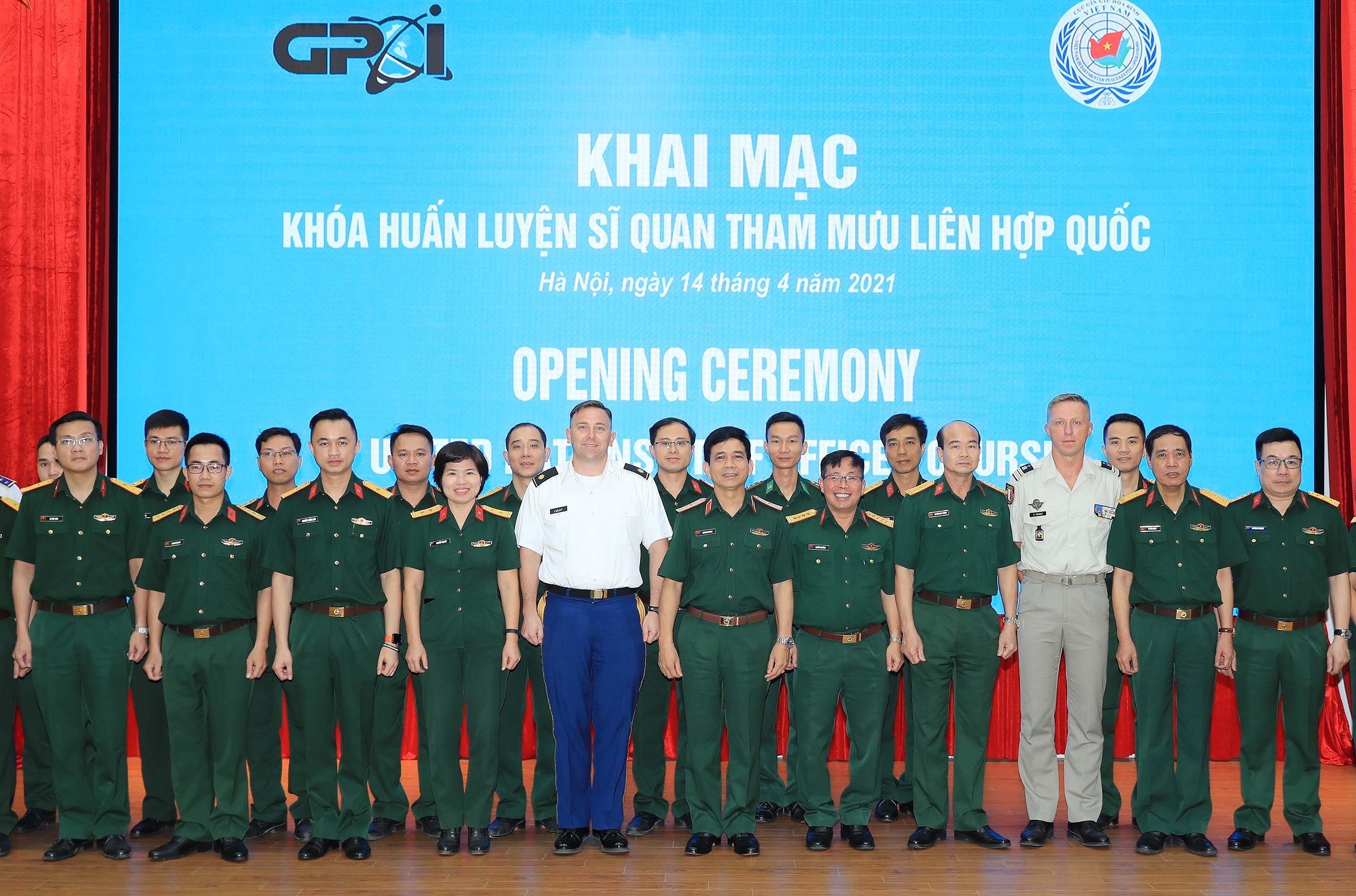 Training course for UN staff officer opens hinh anh 4