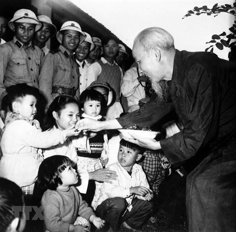 President Ho Chi Minh: Children’s beloved uncle hinh anh 12