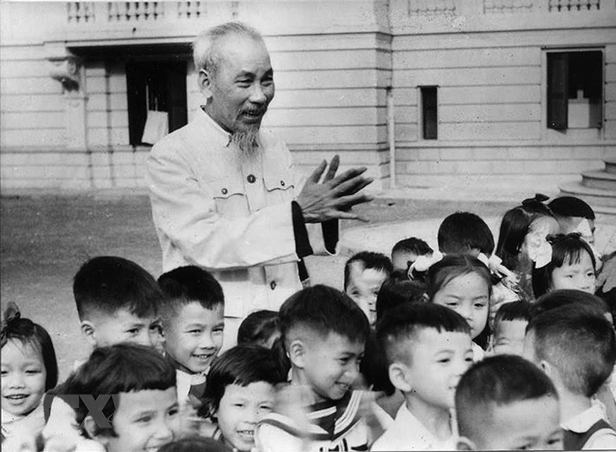 President Ho Chi Minh: Children’s beloved uncle hinh anh 1