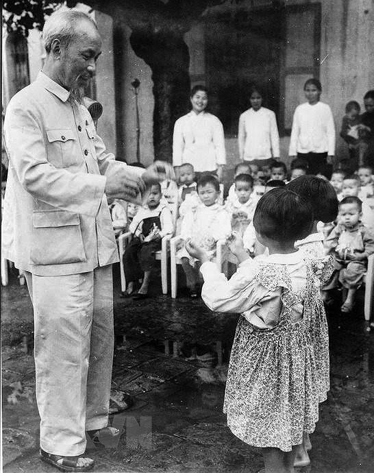 President Ho Chi Minh: Children’s beloved uncle hinh anh 5