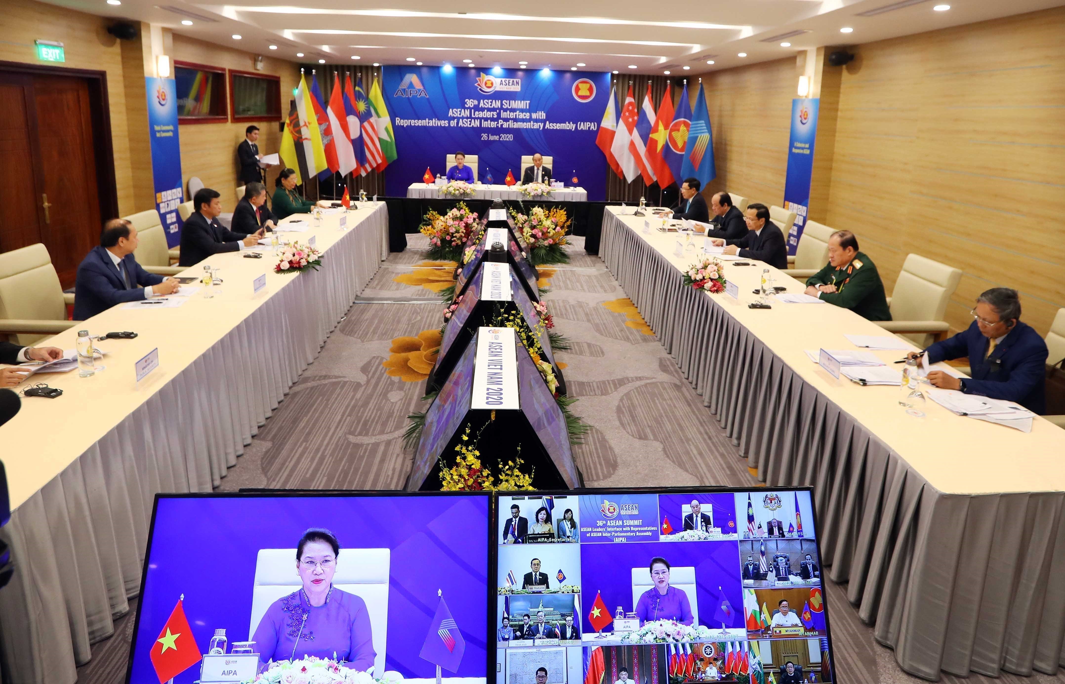 ASEAN Leaders’ Interface with Representatives of ASEAN Inter-Parliamentary Assembly hinh anh 8