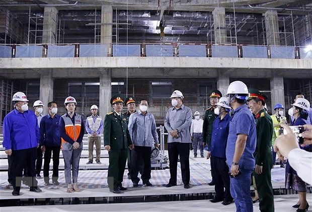 Lao Deputy PM inspects construction of Vietnamese-funded NA House hinh anh 1