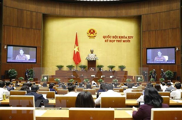 Lawmakers to continue Q&A session, debate draft documents on November 10 hinh anh 1