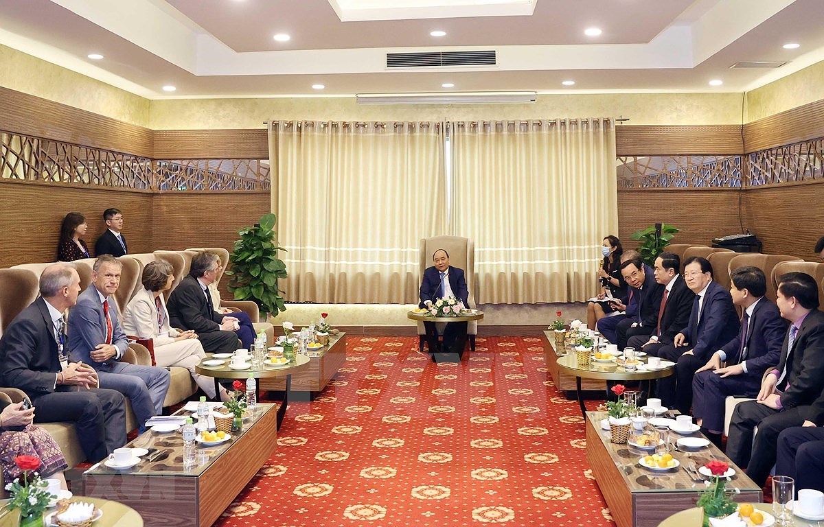 PM hosts int’l development partners on sidelines of Mekong Delta conference hinh anh 1