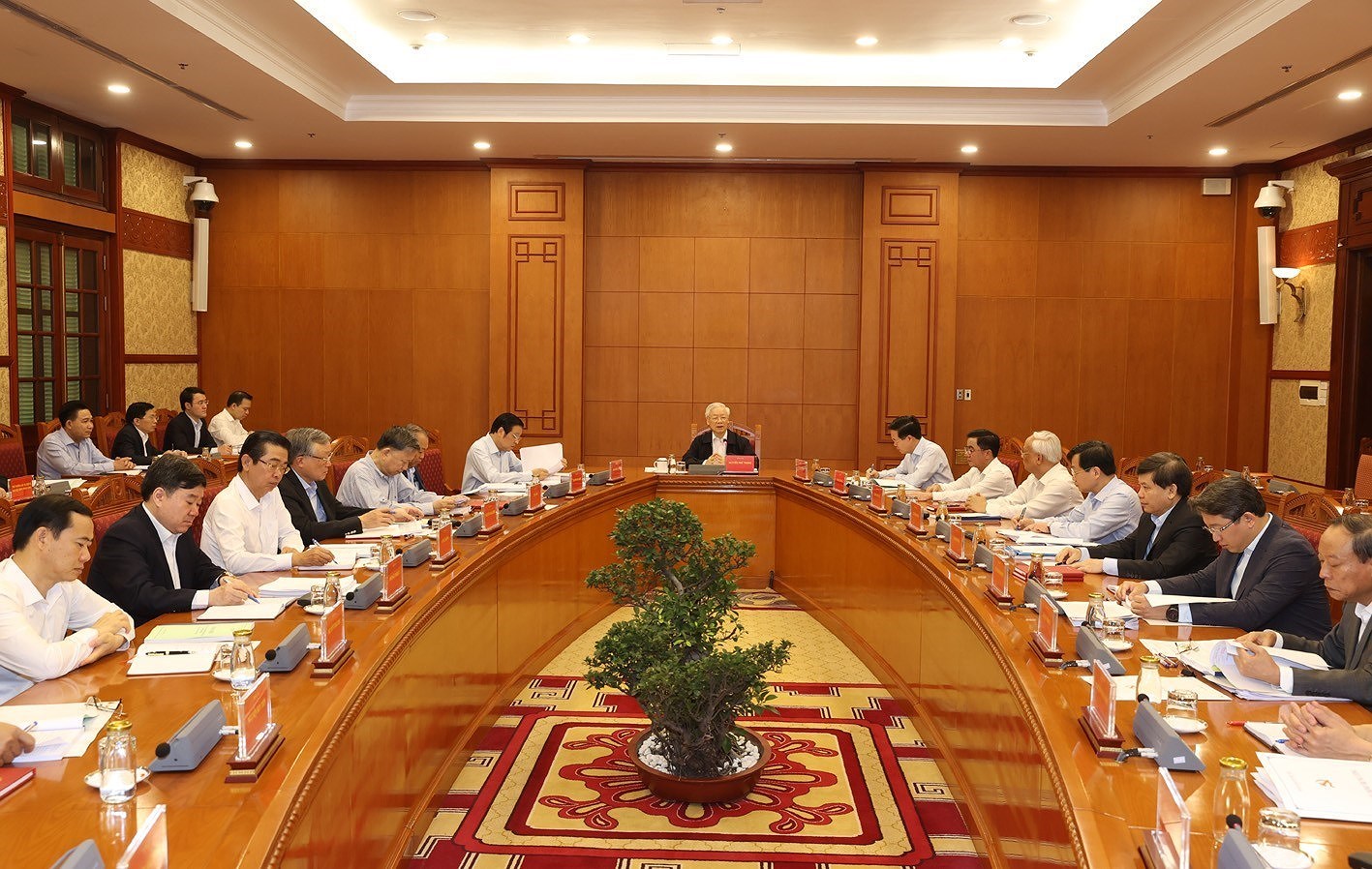More cases put under supervision of central anti-corruption steering committee hinh anh 2