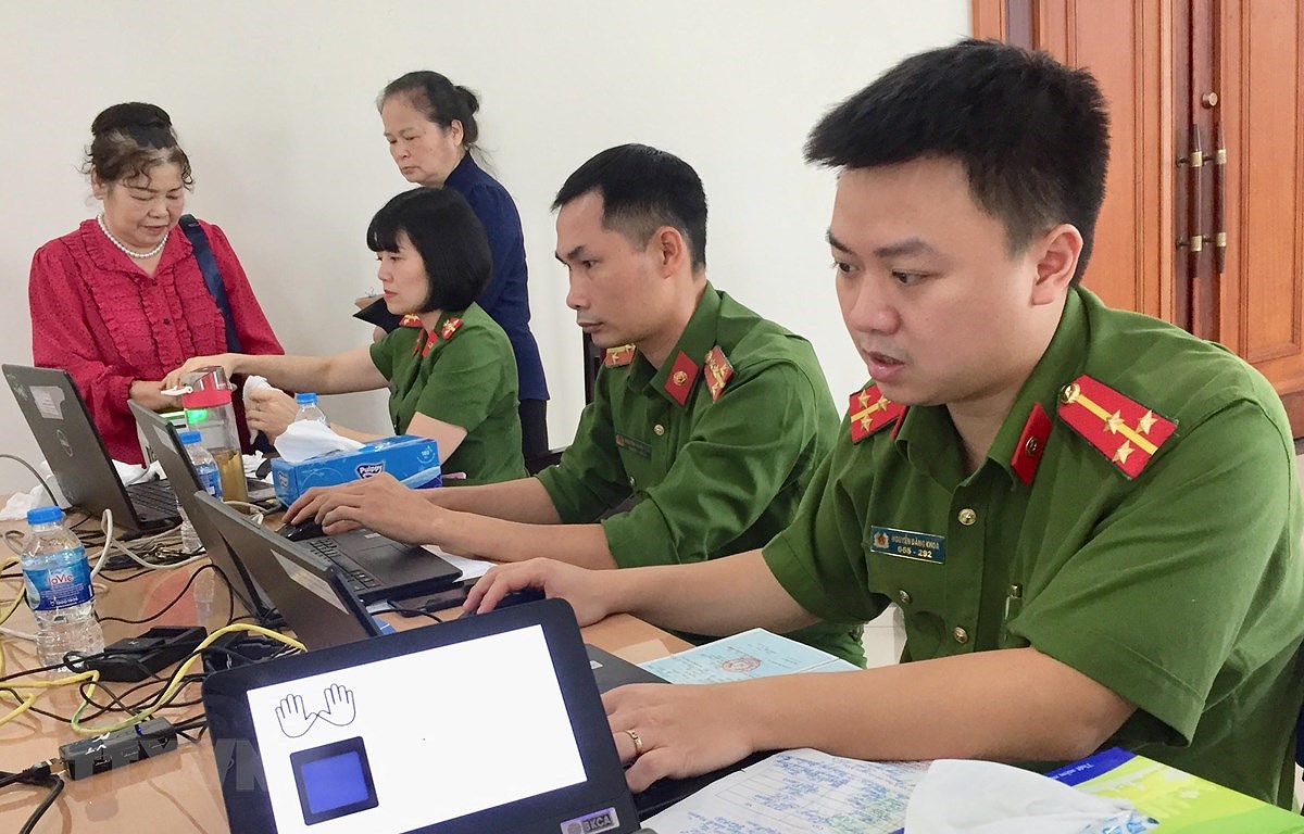 Nearly 34 million citizens make chip-based ID cards hinh anh 1