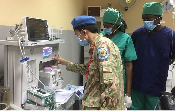 Vietnam’s “blue beret” medical soldiers fulfil mission despite COVID-19 hinh anh 2