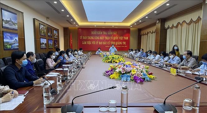 Front leaders inspect election preparations in Ninh Binh, Quang Tri hinh anh 1