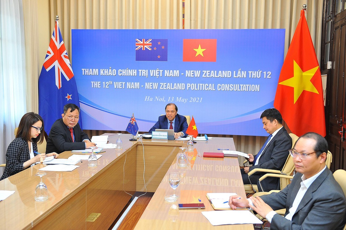 Vietnam, New Zealand hold 12th political consultation hinh anh 1