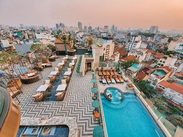 Hanoi has four hotels with rooftops listed in world's Top 25 hinh anh 3