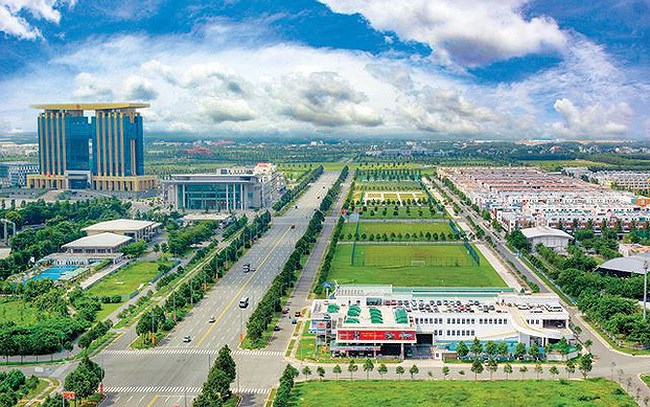 Binh Duong hands over investment certificates to five FDI projects hinh anh 1