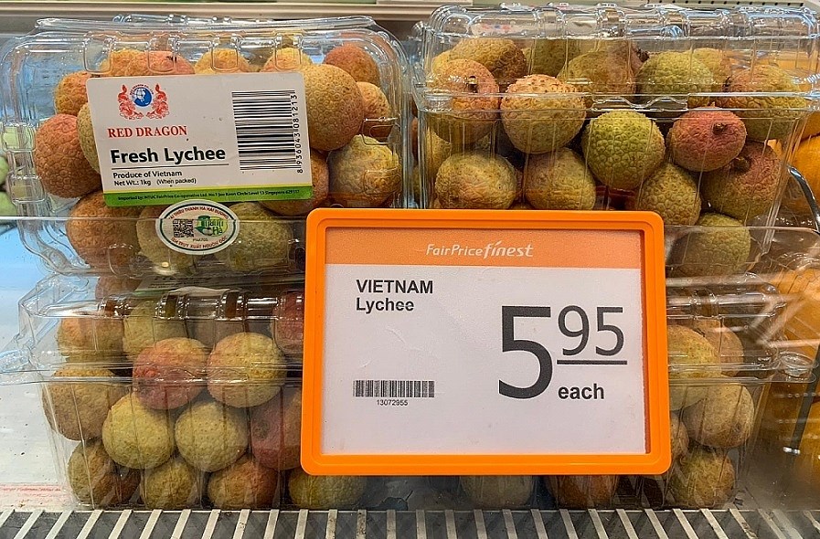 Vietnamese lychees increase presence in Singapore hinh anh 1