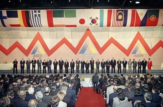 High-level policy dialogue marks 25th anniversary of ASEM hinh anh 2
