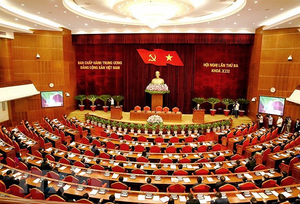 13th Party Central Committee wraps up third plenum hinh anh 2