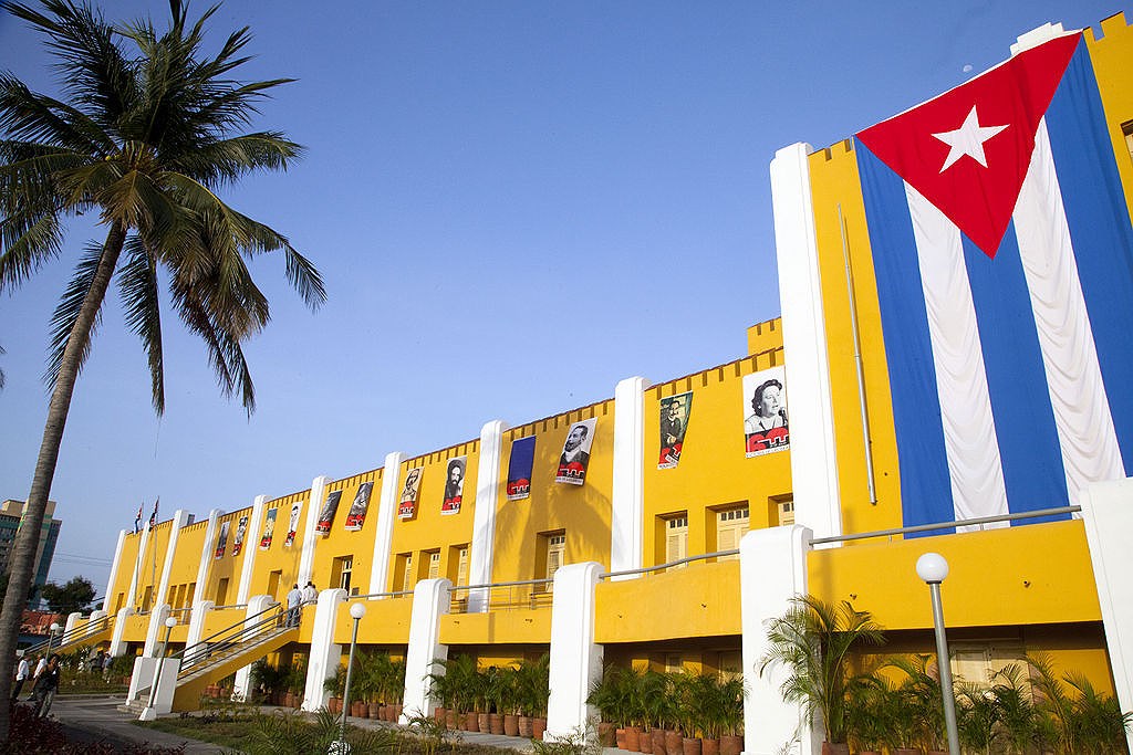 Greetings to Cuba on 68th anniversary of Moncada Barracks attack hinh anh 1