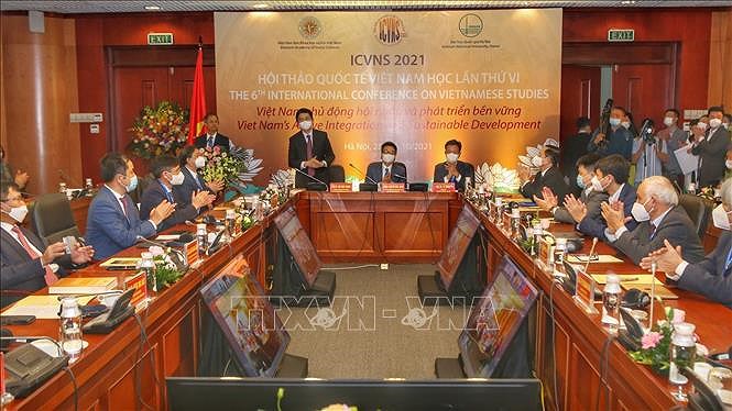 Vietnam’s integration, development spotlighted at int’l conference hinh anh 1