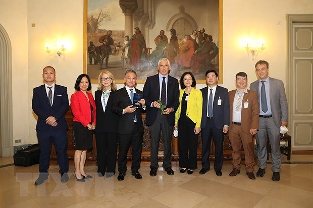 Vietnam proposes promoting parliaments’ role in green growth hinh anh 1