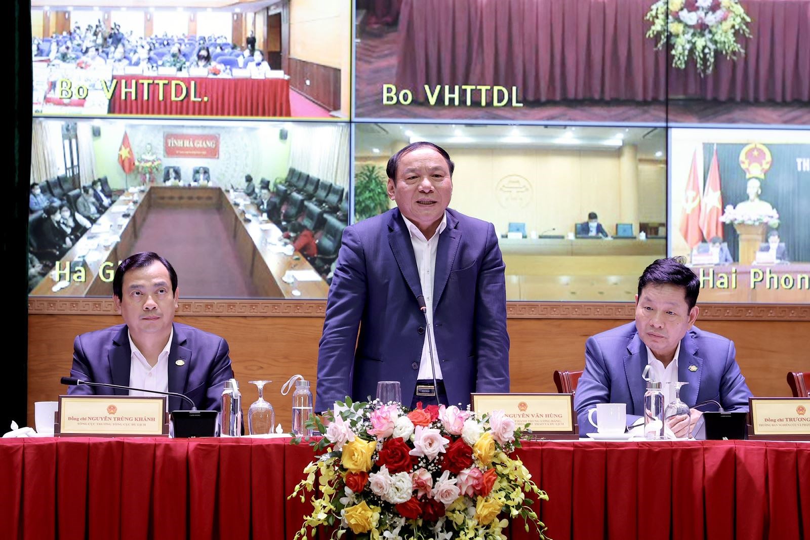 Vietnam has grounds for complete reopening to int’l tourists from May: ministry hinh anh 2