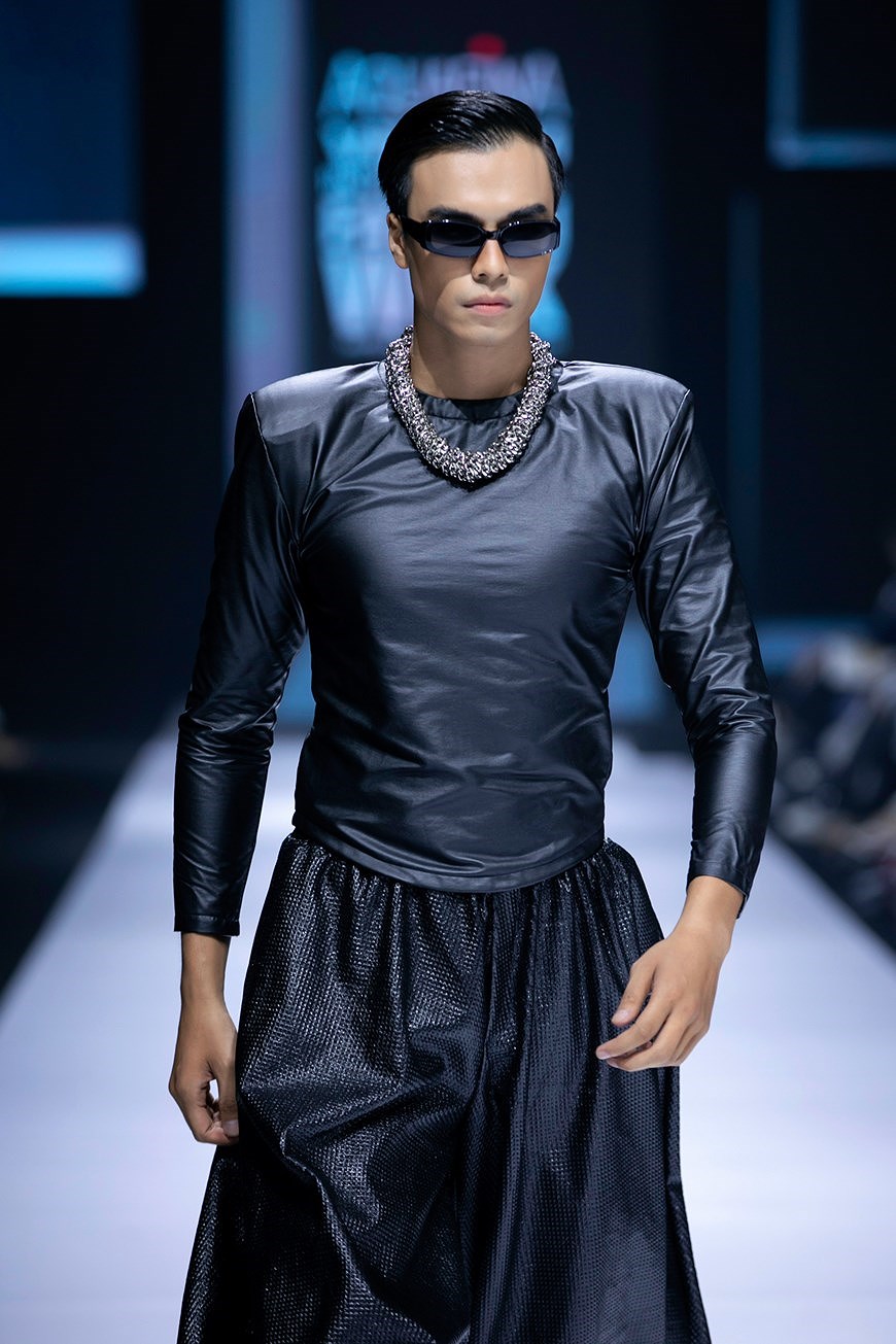 The new black: una coleccion genial para la moda callejera hinh anh 11