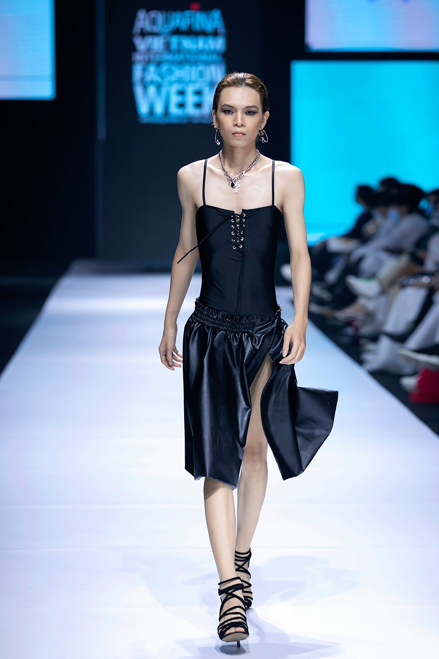 The new black: una coleccion genial para la moda callejera hinh anh 12