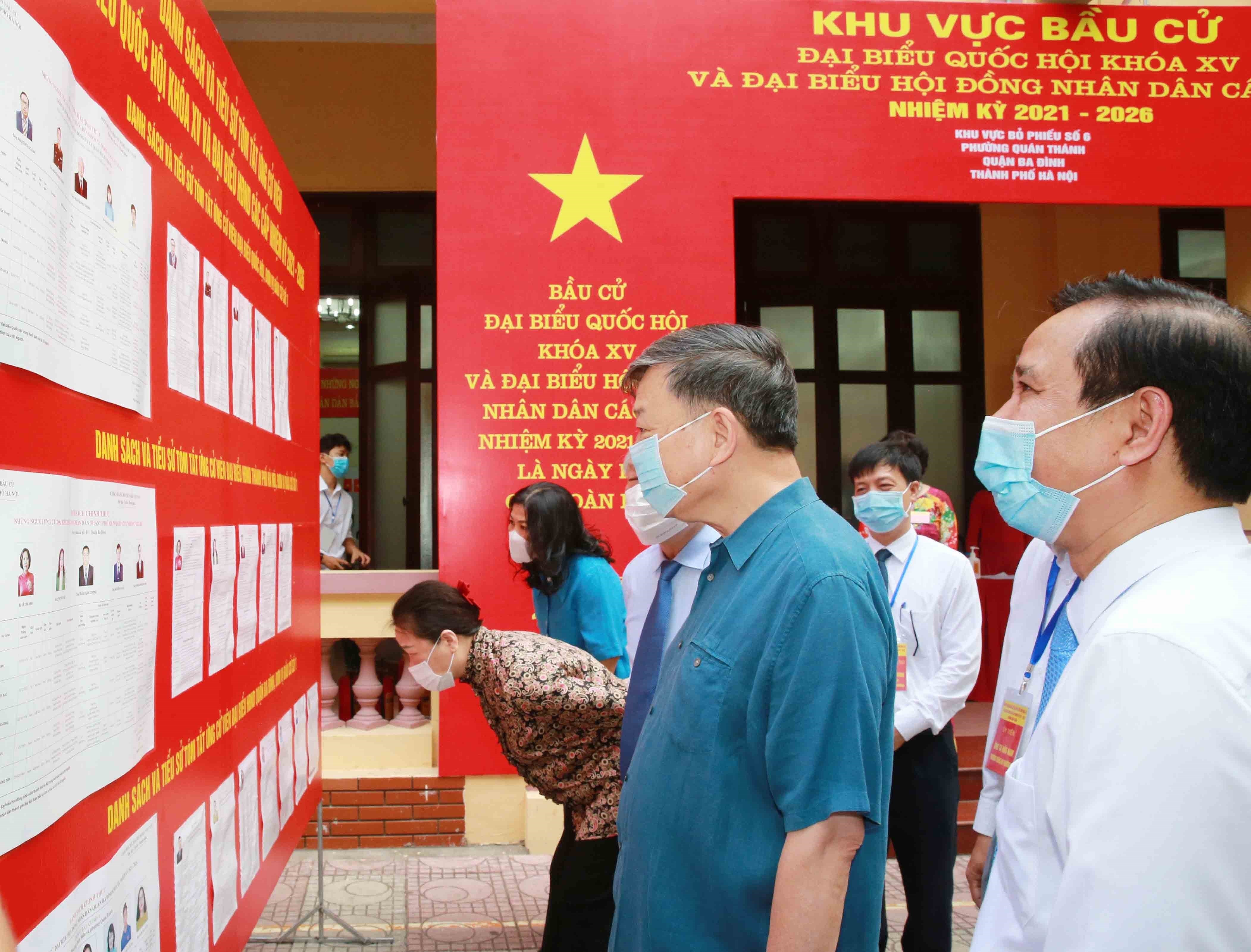 Primeras imagenes de elecciones legislativas en Vietnam hinh anh 7