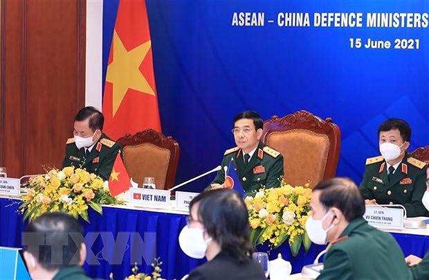Resalta Vietnam importancia de lazos ASEAN- China en defensa hinh anh 1