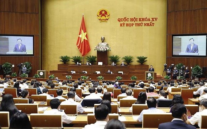 Presidente del Parlamento insta a fortalecer apoyo a personas con meritos revolucionarios en Vietnam hinh anh 1