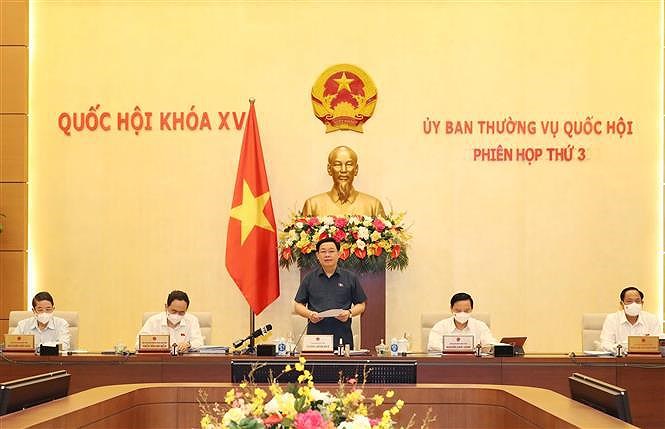 Inauguran tercera reunion del Comite Permanente de la Asamblea Nacional de Vietnam hinh anh 1