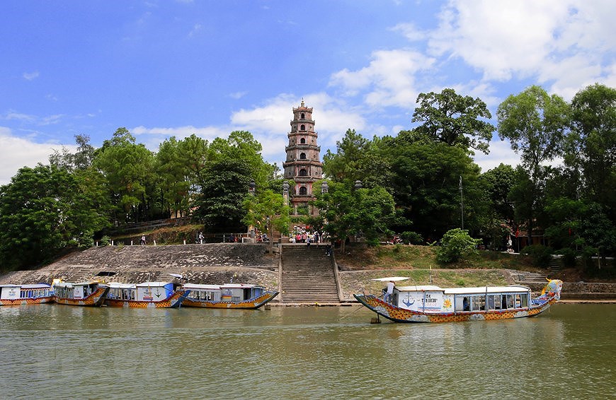 Pagoda Thien Mu, la mas antigua en la antigua capital de Hue hinh anh 2