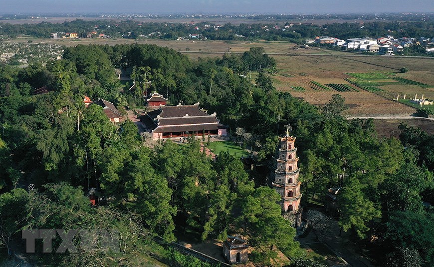 Pagoda Thien Mu, la mas antigua en la antigua capital de Hue hinh anh 4