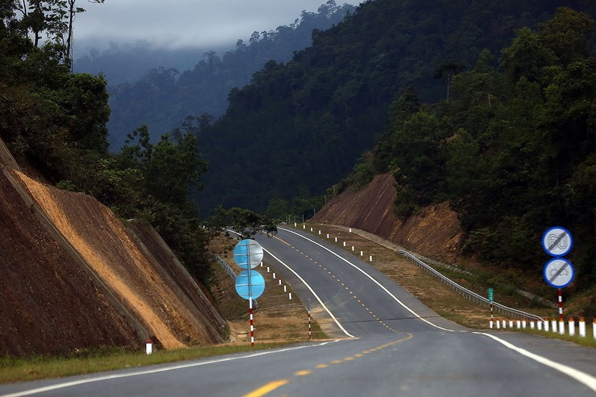 Autoroute Nord-Sud: le troncon reliant Thua Thien-Hue a Da Nang pret a etre ouvert au trafic hinh anh 8