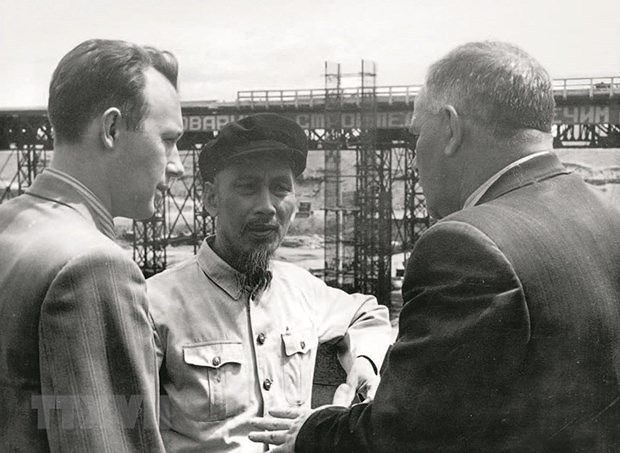 Histoires du President Ho Chi Minh en Russie hinh anh 2