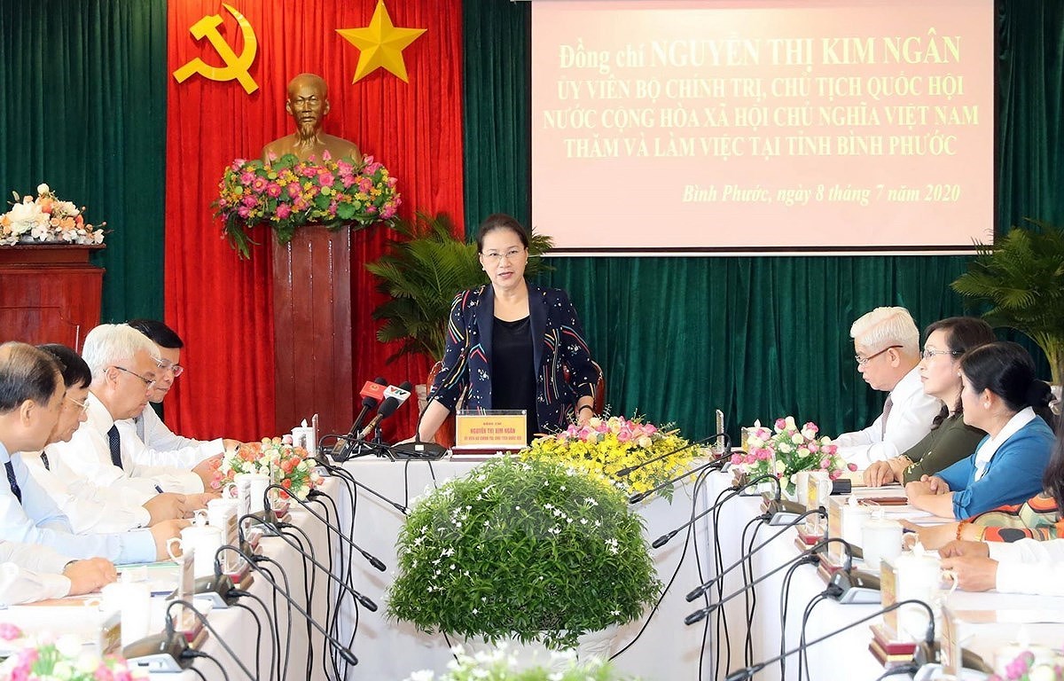 La presidente de l’AN exhorte Binh Phuoc a favoriser ses atouts pour promouvoir la croissance economique hinh anh 2