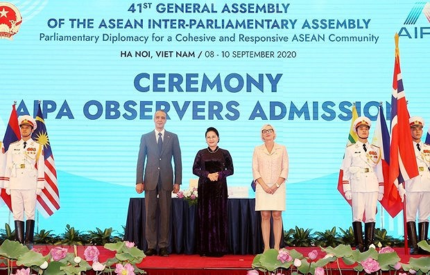 Les presidents de parlement felicitent le Vietnam pour l’AIPA-41 hinh anh 1