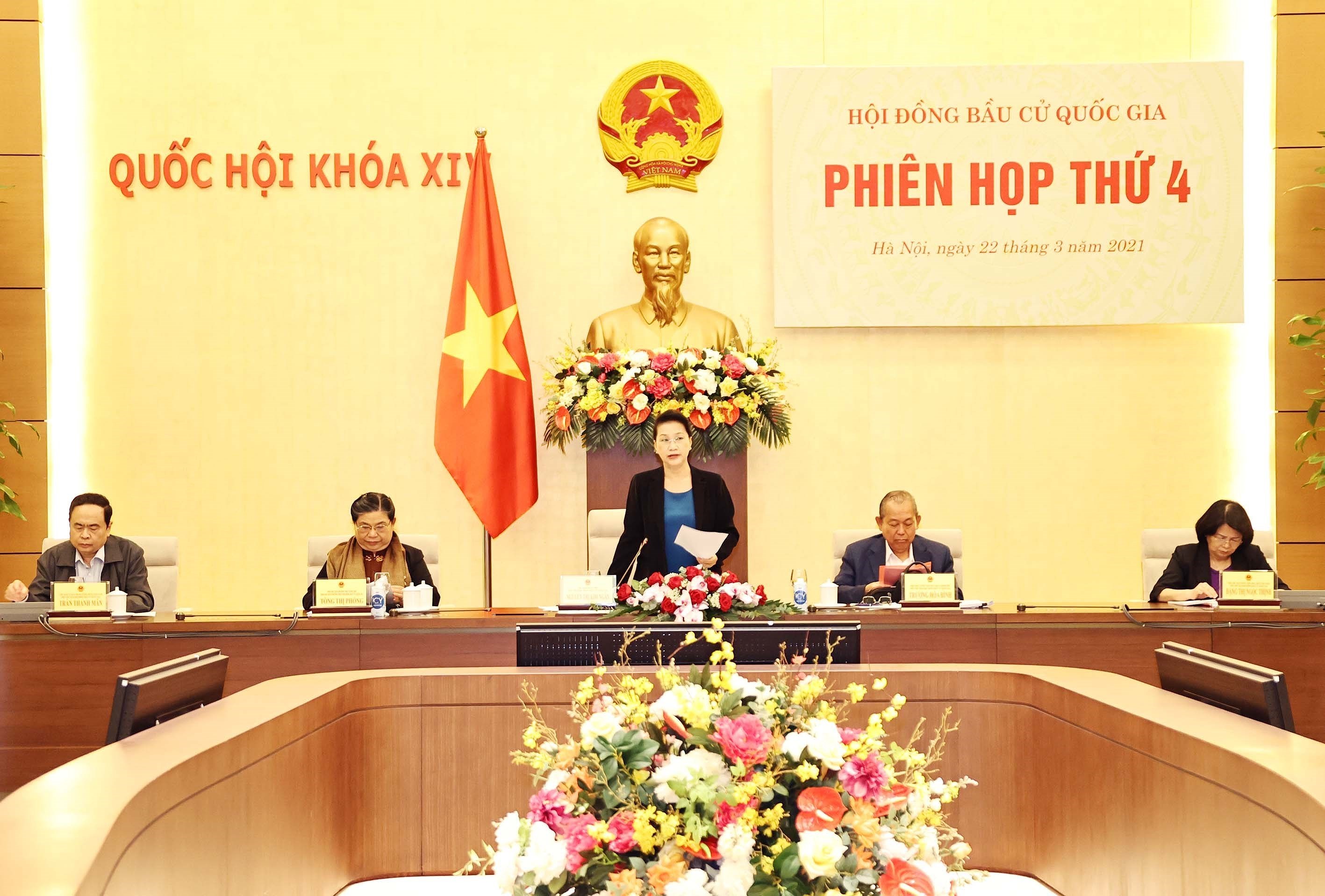 La presidente de l'AN preside la 4e session du Conseil electoral national hinh anh 1