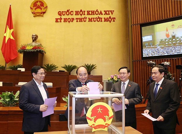 Данг Тхи Нгок Тхинь освобождена от должности вице-президента страны hinh anh 1