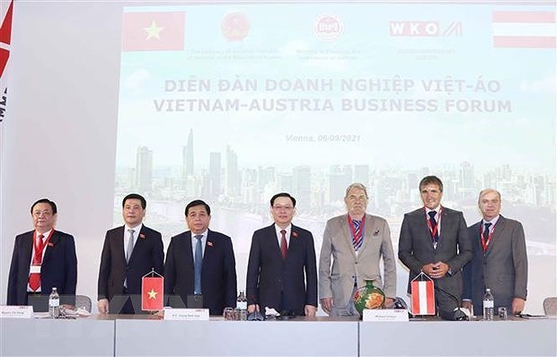 Европеиские СМИ освещают визит председателя НС Вьетнама hinh anh 2